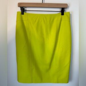 ANN TAYLOR Chartreuse Neon Yellowish Green Stretchy Pencil Skirt | Size 6